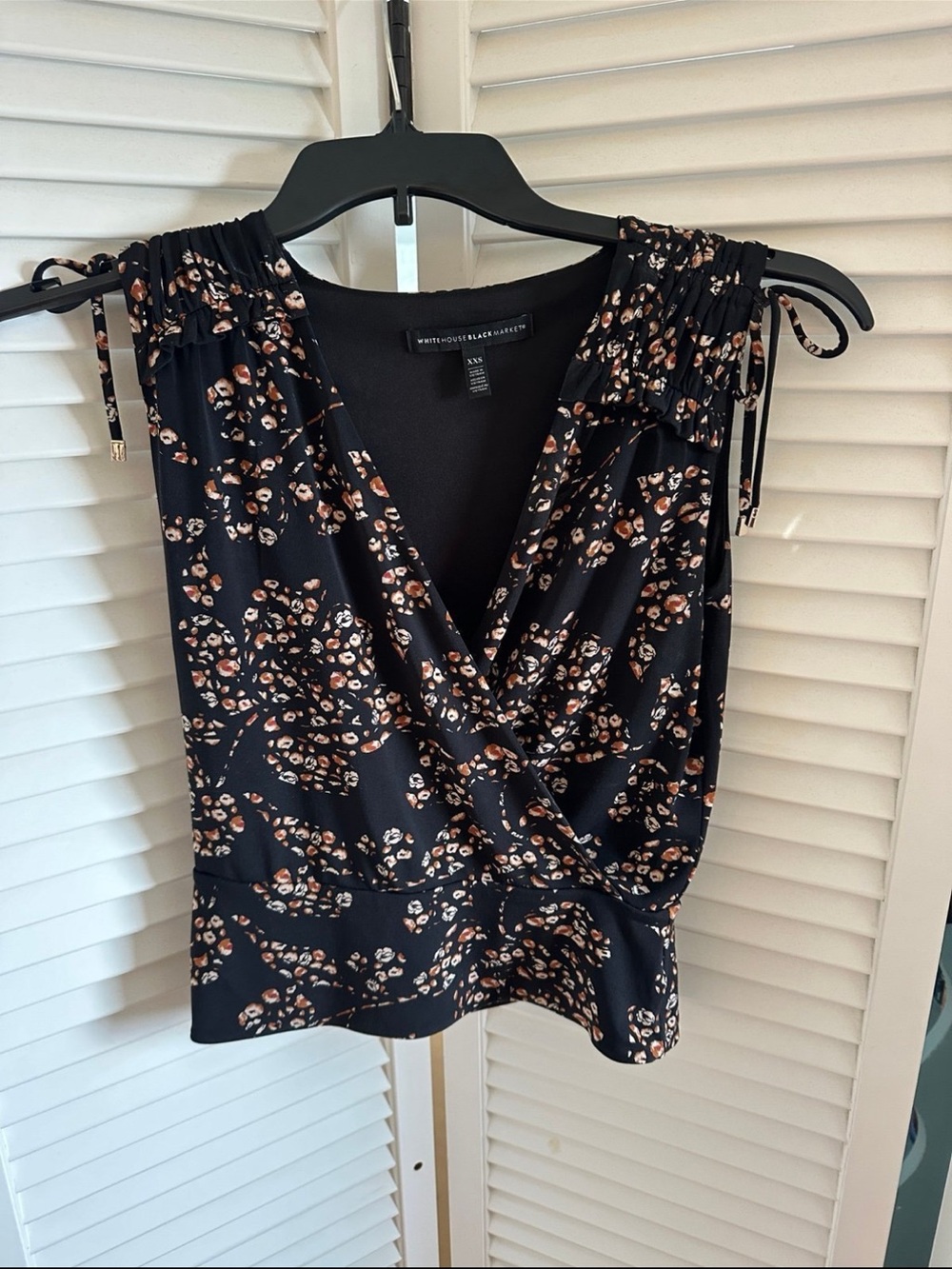 White House Black Market top